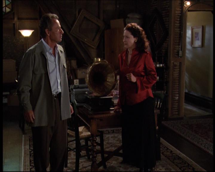 Charmed-Online-dot-net_605LovesAWitch1469.jpg Charmed-Online-dot-net_605LovesAWitch1469.jpg