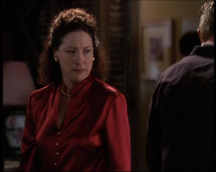 Charmed-Online-dot-net_605LovesAWitch1475.jpg Charmed-Online-dot-net_605LovesAWitch1475.jpg