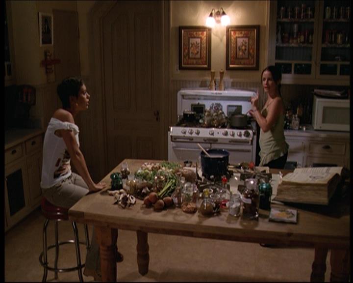Charmed-Online-dot-net_605LovesAWitch1522.jpg