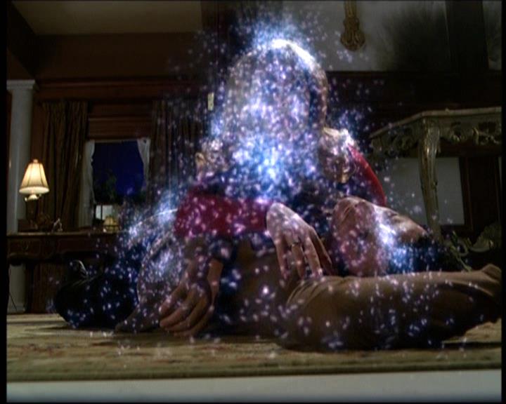 Charmed-Online-dot-net_605LovesAWitch1870.jpg