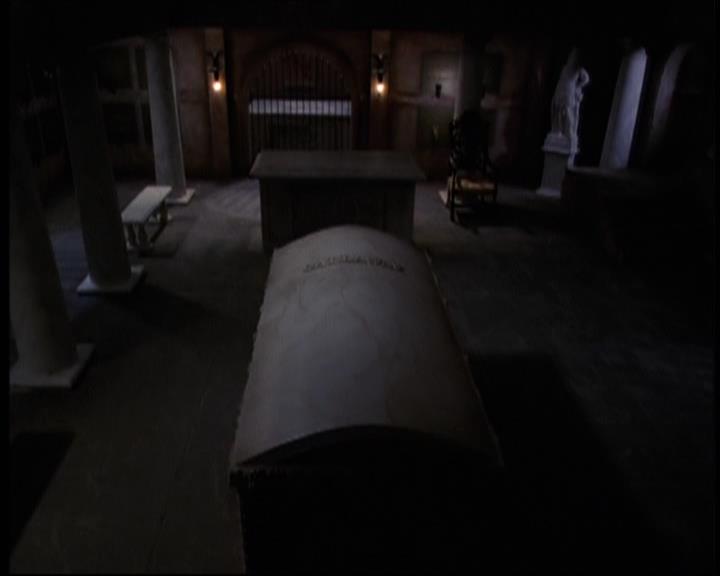 Charmed-Online-dot-net_605LovesAWitch1902.jpg Charmed-Online-dot-net_605LovesAWitch1902.jpg