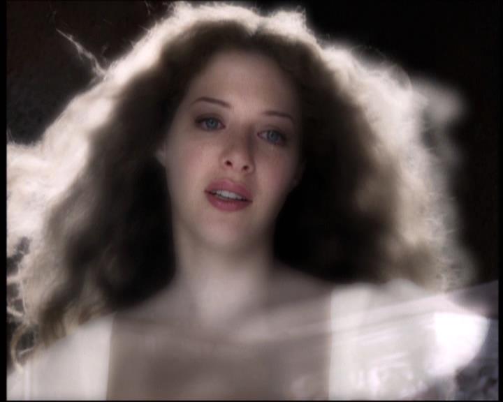 Charmed-Online-dot-net_605LovesAWitch2074.jpg