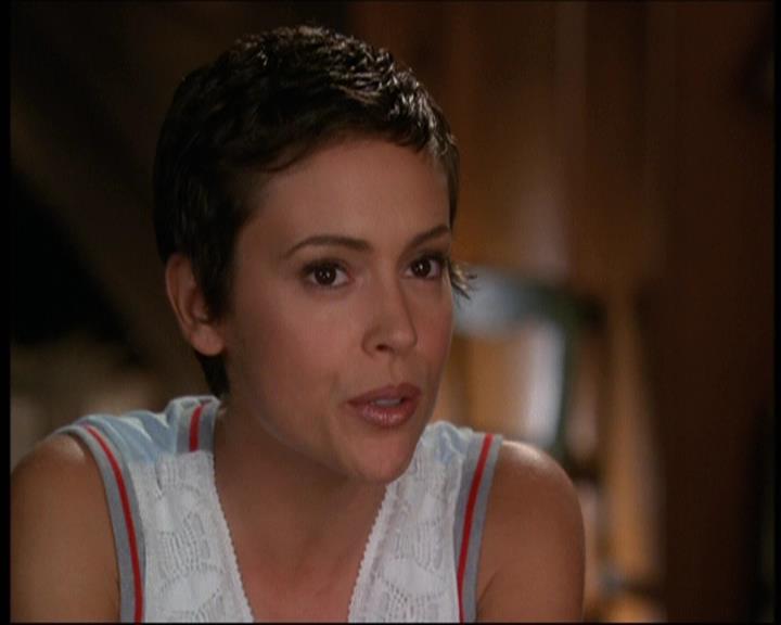 Charmed-Online-dot-net_605LovesAWitch2159.jpg