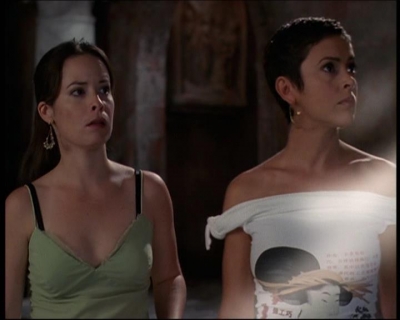 Charmed-Online-dot-net_605LovesAWitch2006.jpg