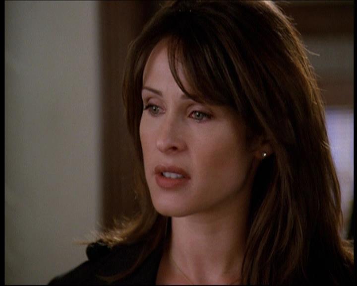 Charmed-Online-dot-net_607SoulSurvivor0578.jpg Charmed-Online-dot-net_607SoulSurvivor0578.jpg