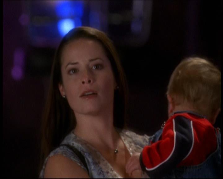 Charmed-Online-dot-net_607SoulSurvivor0779.jpg