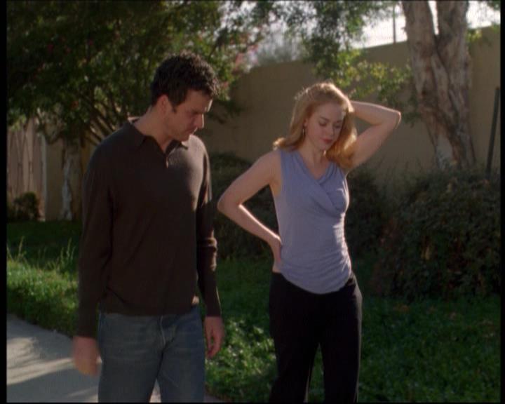 Charmed-Online-dot-net_607SoulSurvivor0802.jpg Charmed-Online-dot-net_607SoulSurvivor0802.jpg