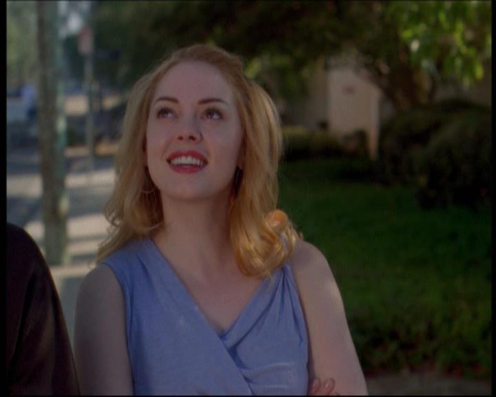 Charmed-Online-dot-net_607SoulSurvivor0831.jpg Charmed-Online-dot-net_607SoulSurvivor0831.jpg