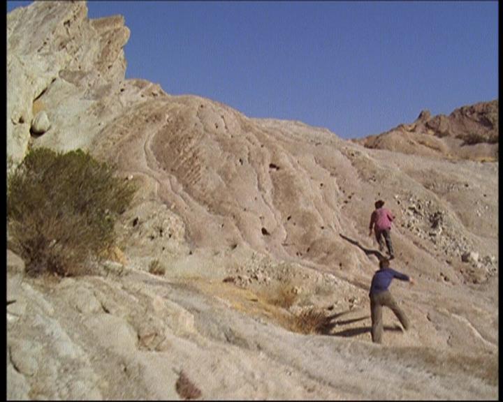 Charmed-Online-dot-net_607SoulSurvivor1139.jpg Charmed-Online-dot-net_607SoulSurvivor1139.jpg