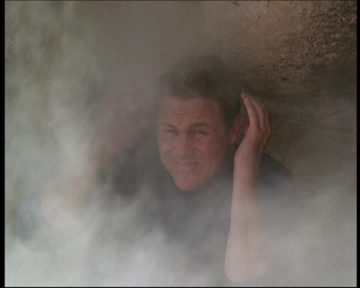 Charmed-Online-dot-net_607SoulSurvivor1162.jpg Charmed-Online-dot-net_607SoulSurvivor1162.jpg