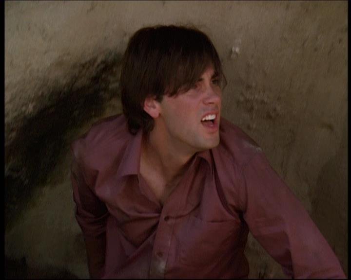 Charmed-Online-dot-net_607SoulSurvivor1182.jpg