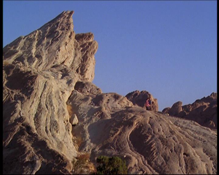 Charmed-Online-dot-net_607SoulSurvivor1201.jpg Charmed-Online-dot-net_607SoulSurvivor1201.jpg