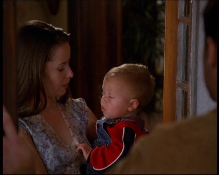 Charmed-Online-dot-net_607SoulSurvivor1343.jpg Charmed-Online-dot-net_607SoulSurvivor1343.jpg