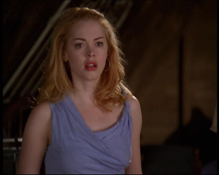 Charmed-Online-dot-net_607SoulSurvivor1416.jpg Charmed-Online-dot-net_607SoulSurvivor1416.jpg