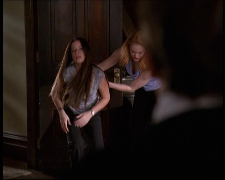 Charmed-Online-dot-net_607SoulSurvivor1430.jpg