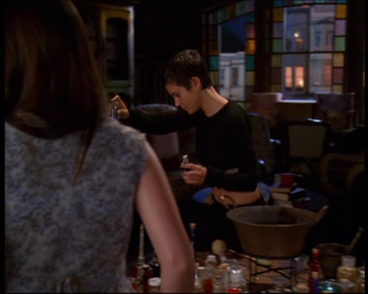 Charmed-Online-dot-net_607SoulSurvivor1768.jpg