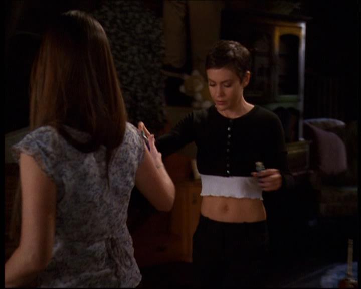 Charmed-Online-dot-net_607SoulSurvivor1769.jpg