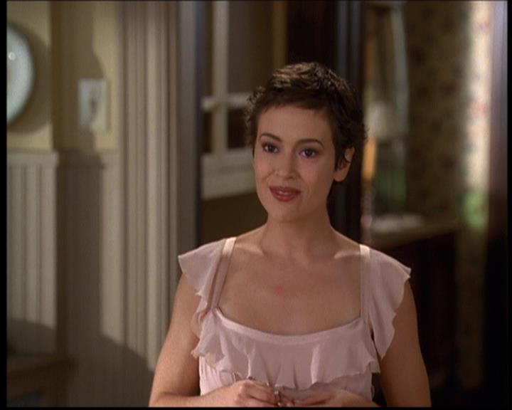 Charmed-Online-dot-net_608SwordAndTheCity0078.jpg