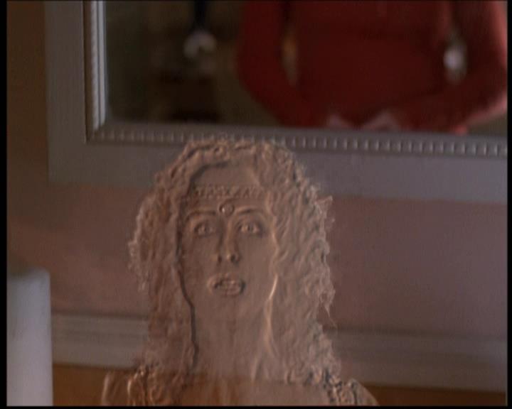 Charmed-Online-dot-net_608SwordAndTheCity0185.jpg Charmed-Online-dot-net_608SwordAndTheCity0185.jpg