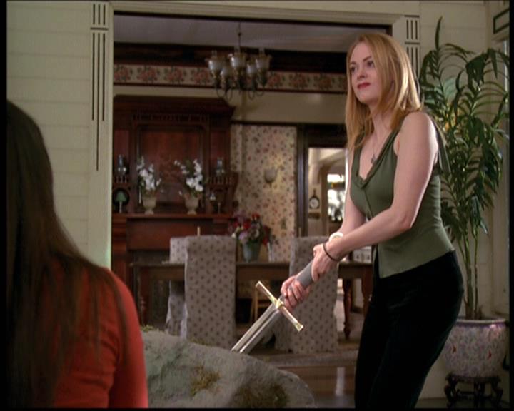 Charmed-Online-dot-net_608SwordAndTheCity0596.jpg