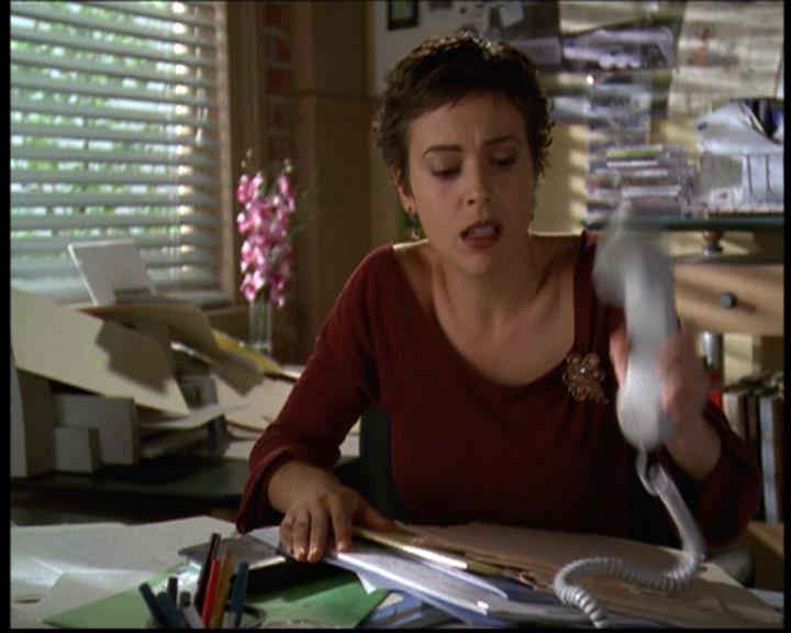Charmed-Online-dot-net_608SwordAndTheCity0703.jpg
