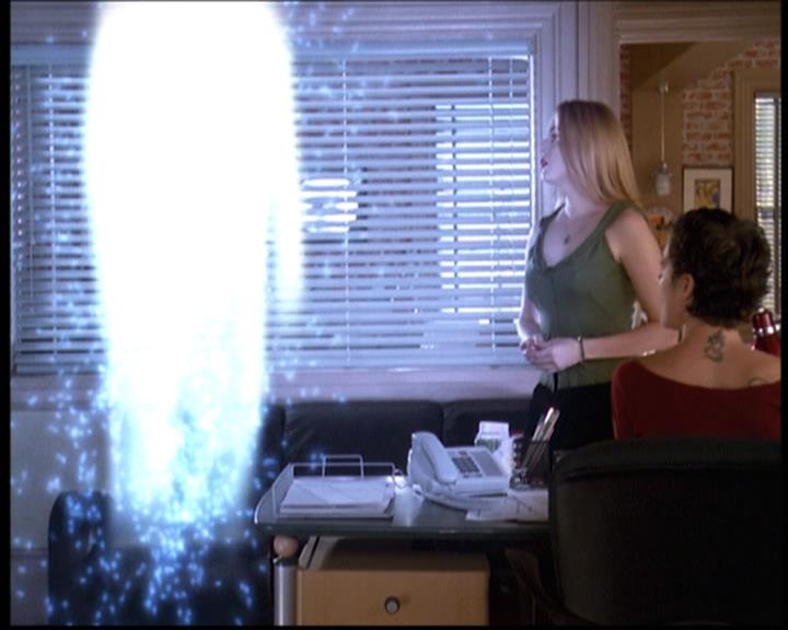 Charmed-Online-dot-net_608SwordAndTheCity0988.jpg