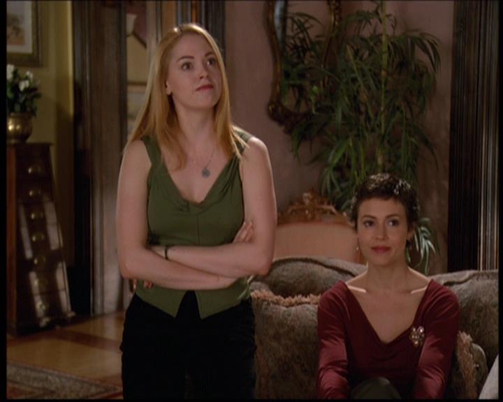 Charmed-Online-dot-net_608SwordAndTheCity1117.jpg