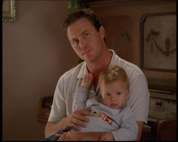 Charmed-Online-dot-net_608SwordAndTheCity1181.jpg