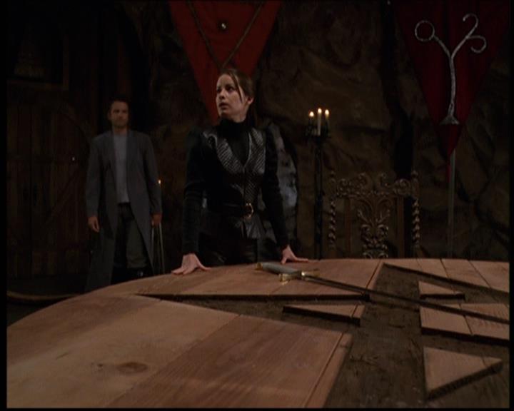 Charmed-Online-dot-net_608SwordAndTheCity1585.jpg