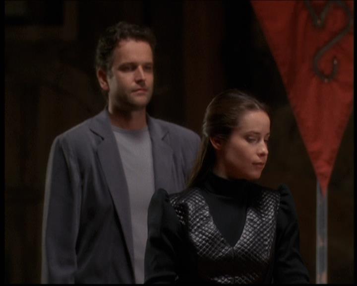 Charmed-Online-dot-net_608SwordAndTheCity1592.jpg