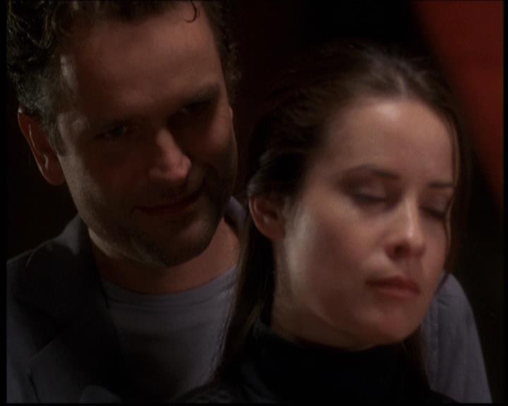 Charmed-Online-dot-net_608SwordAndTheCity1606.jpg