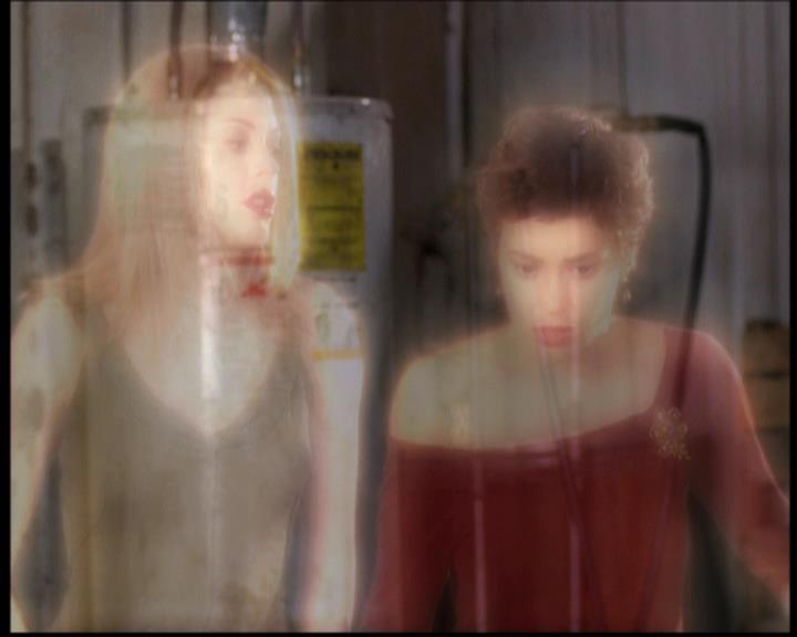 Charmed-Online-dot-net_608SwordAndTheCity1815.jpg