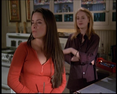 Charmed-Online-dot-net_608SwordAndTheCity0037.jpg