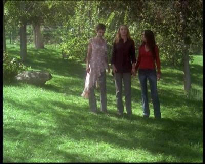 Charmed-Online-dot-net_608SwordAndTheCity0194.jpg