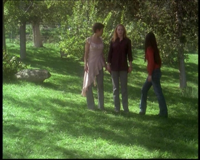 Charmed-Online-dot-net_608SwordAndTheCity0195.jpg