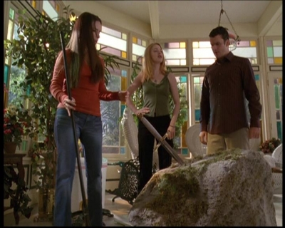 Charmed-Online-dot-net_608SwordAndTheCity0403.jpg