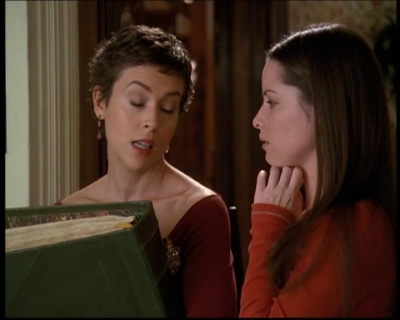 Charmed-Online-dot-net_608SwordAndTheCity0501.jpg