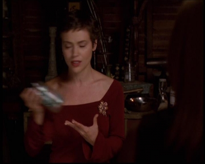 Charmed-Online-dot-net_608SwordAndTheCity1334.jpg