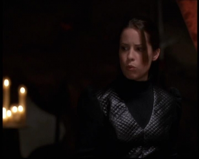 Charmed-Online-dot-net_608SwordAndTheCity1902.jpg