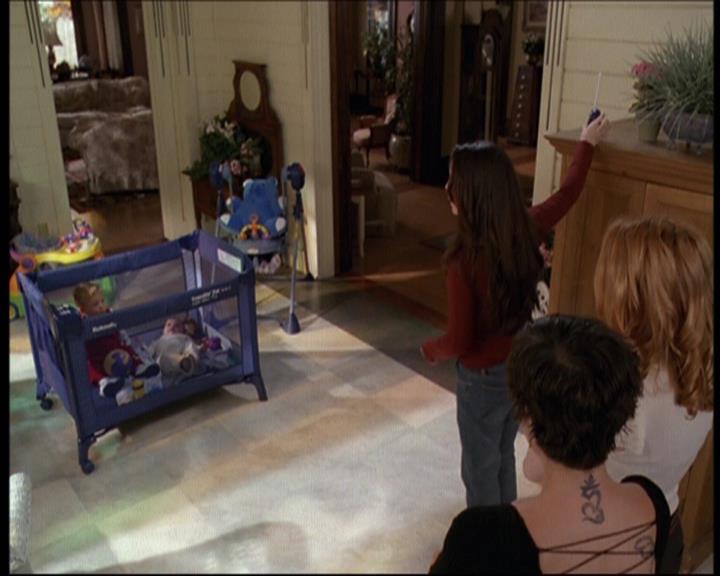 Charmed-Online-dot-609LittleMonsters0343.jpg Charmed-Online-dot-609LittleMonsters0343.jpg