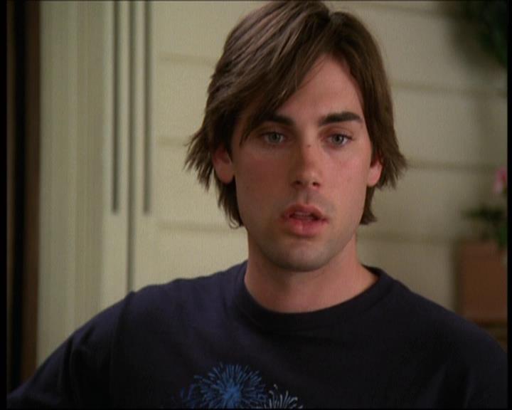 Charmed-Online-dot-609LittleMonsters0562.jpg Charmed-Online-dot-609LittleMonsters0562.jpg