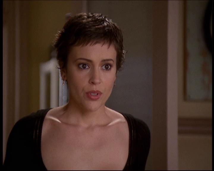 Charmed-Online-dot-609LittleMonsters0666.jpg Charmed-Online-dot-609LittleMonsters0666.jpg