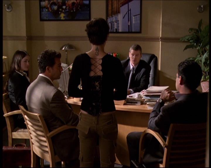 Charmed-Online-dot-609LittleMonsters0671.jpg Charmed-Online-dot-609LittleMonsters0671.jpg