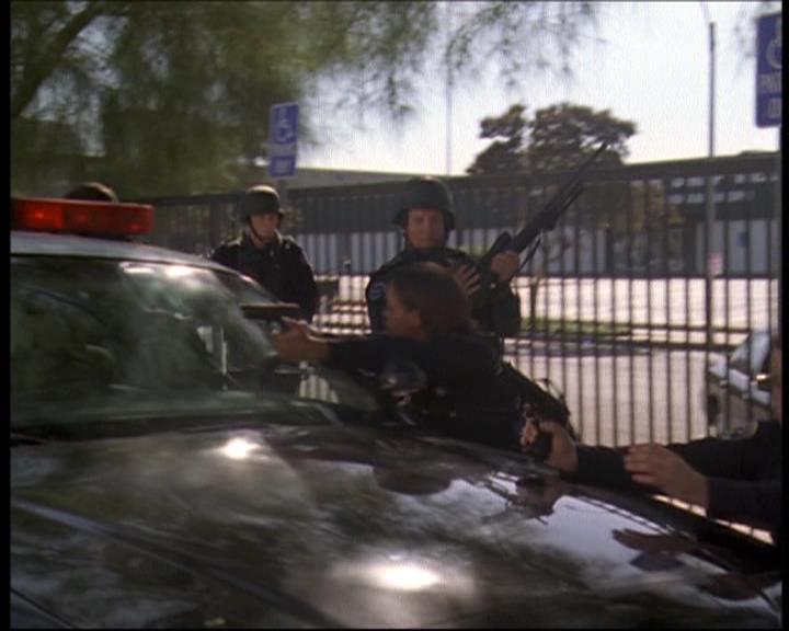 Charmed-Online-dot-609LittleMonsters0841.jpg Charmed-Online-dot-609LittleMonsters0841.jpg