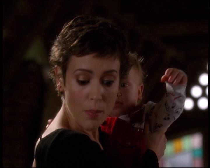 Charmed-Online-dot-609LittleMonsters1069.jpg Charmed-Online-dot-609LittleMonsters1069.jpg