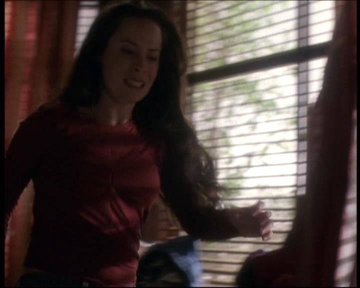 Charmed-Online-dot-609LittleMonsters1415.jpg Charmed-Online-dot-609LittleMonsters1415.jpg