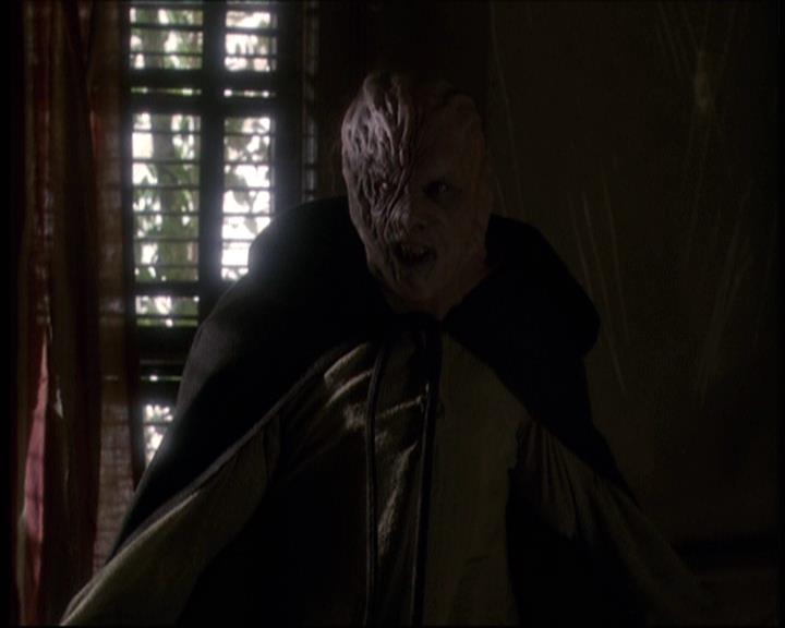 Charmed-Online-dot-609LittleMonsters1445.jpg Charmed-Online-dot-609LittleMonsters1445.jpg