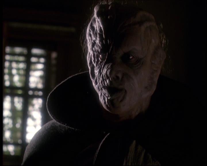 Charmed-Online-dot-609LittleMonsters1450.jpg Charmed-Online-dot-609LittleMonsters1450.jpg