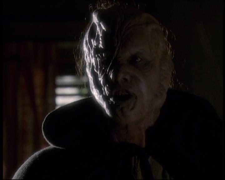 Charmed-Online-dot-609LittleMonsters1465.jpg Charmed-Online-dot-609LittleMonsters1465.jpg