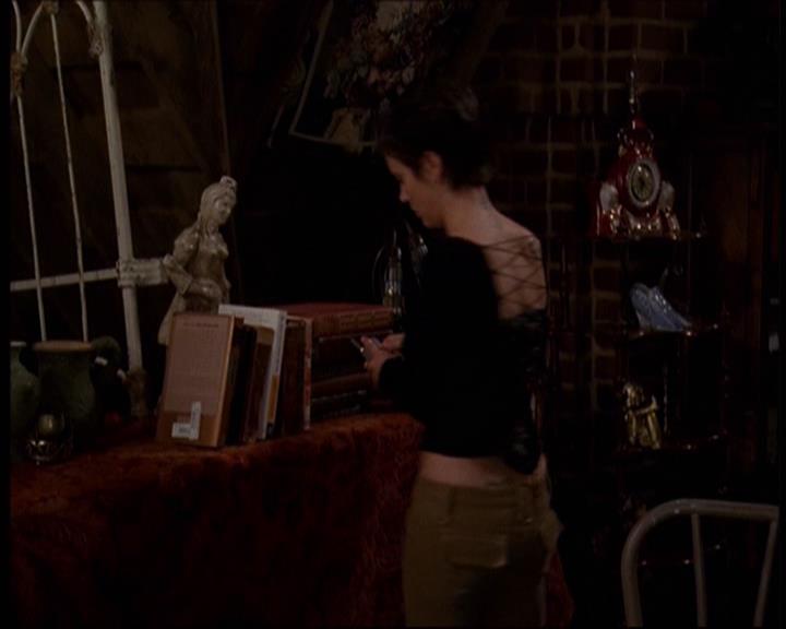 Charmed-Online-dot-609LittleMonsters1487.jpg Charmed-Online-dot-609LittleMonsters1487.jpg